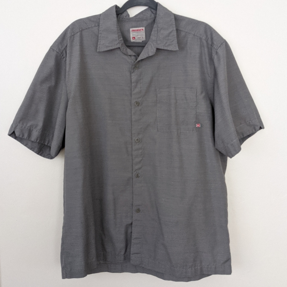 ✨HP✨ Quiksilver Men's Button Down